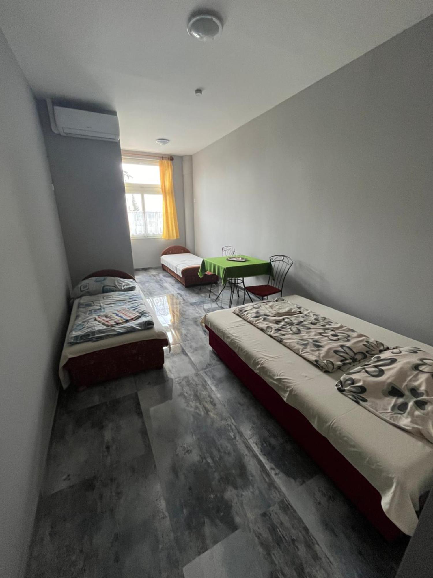 Lilla Motel 헤기예샬롬 외부 사진